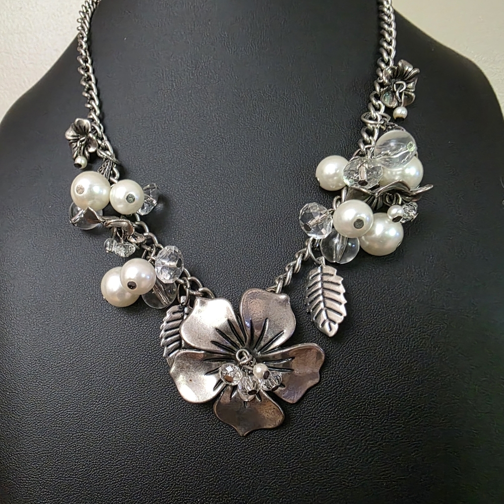 edgy glam, statement necklace, silver Tone, pearl accent, floral jewelry,Grunge